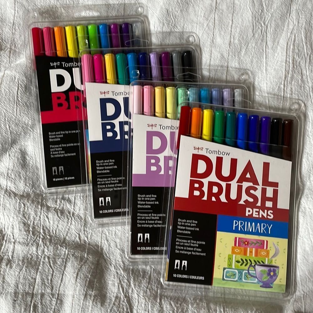 Bundle of 4 Sets of Tombow Brush Pens